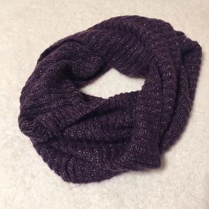 CHARLOTTE RUSSE PURPLE SCARF